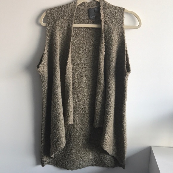 Quinn Sweaters - Comfy Sleeveless Cartigan